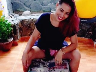 ValeriJones - Live cam hot with a latin american Girl 
