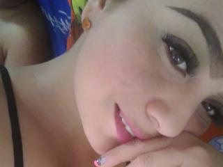 BonnyNaughty - Chat exciting with this shaved pubis Hot chick 