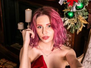 AllisonParadis - Web cam hot with a European Young and sexy lady 