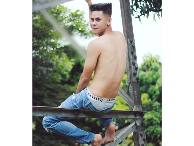 DerrickBigX - Sexe cam en vivo - 5955411