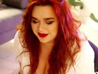 AgnesMiracle - Webcam hot with this Junk in the trunk Sexy girl 