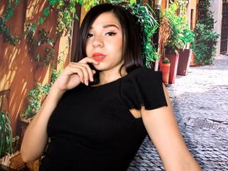 ElleenMorris - Live hot with a charcoal hair Young and sexy lady 