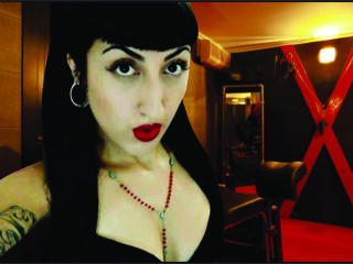 SophiexxMistress - online show exciting with this shaved intimate parts Dominatrix 