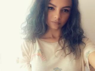 UmmaViolet - Live cam hot with a being from Europe 18+ teen woman 
