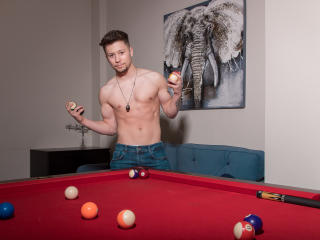 NigelHunt - Chat live nude with a shaved sexual organ Men sexually attracted to the same sex 