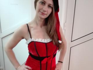 LorennaXHot - Web cam nude with this standard breast Lady over 35 