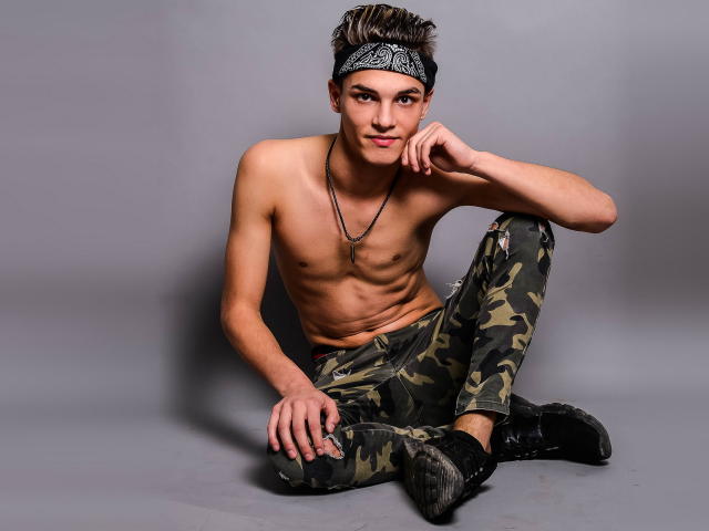 FrankieDale - Sexe cam en vivo - 5993316