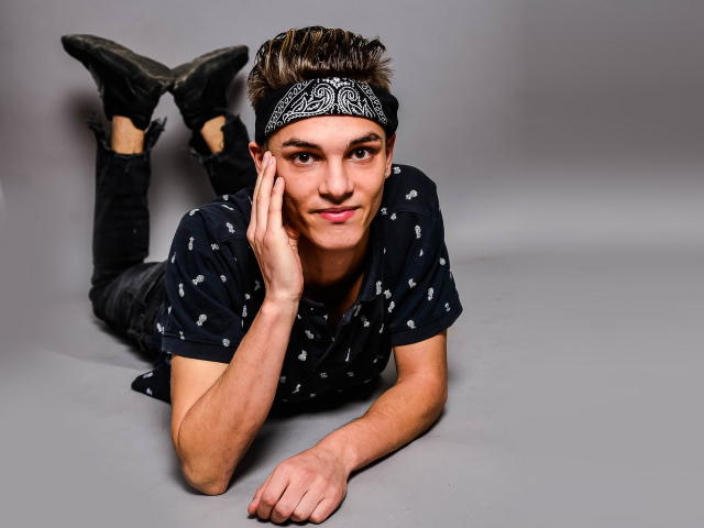 FrankieDale - Sexe cam en vivo - 5993331