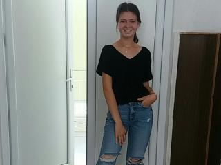 EllsaMegan - Live sexy avec une Sensationnelle jeune jeune model filiforme sur Xlove 