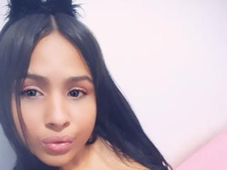 NikkyClark - Webcam live porn with this latin american Young and sexy lady 