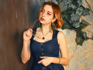 CrystalSoul - Web cam hot with a gold hair Young lady 