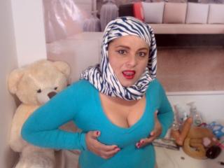 PussyMuslim - Live xXx with this Attractive woman 