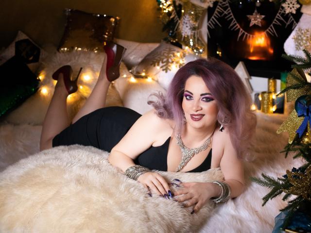 GoddessValerie - Live hot with a Horny lady with standard titties 