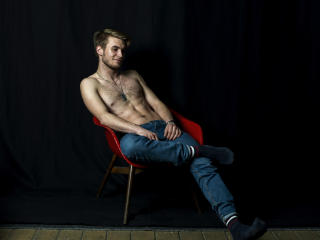 SirPaul - Webcam live exciting with this shaved sexual organ Gays 