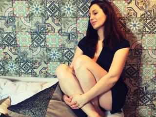 EllenRay - Live hard with a Young and sexy lady with regular tits 