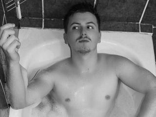 AllanRaw - Chat cam xXx with this Gay couple 