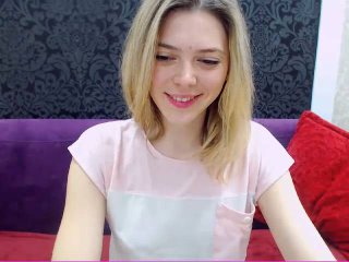 PaulaG - Chat live sexy with a College hotties with average boobs 