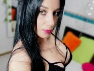 TifanyDoll - Web cam nude with a brunet Attractive woman 