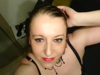 Zazabigboobs - Live xXx avec cette Model mature blanche sur la plateforme Xlove 