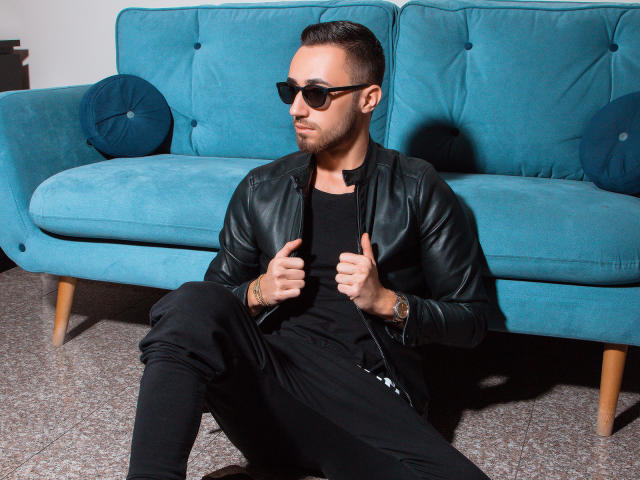 HaroldBain - Live porn &amp; sex cam - 6109406