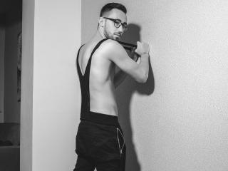 HaroldBain - Show live intime avec ce Gay caucasien sur Xlove Gay 