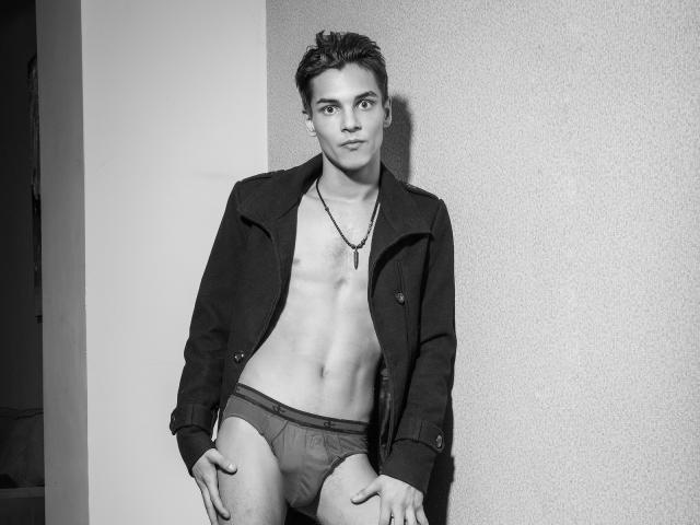 FrankieDale - Sexe cam en vivo - 6115846