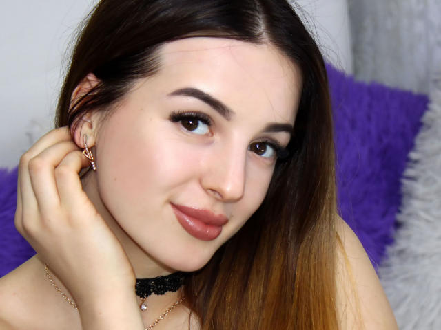 AmazingAllisonZ - Live porn &amp; sex cam - 6120786