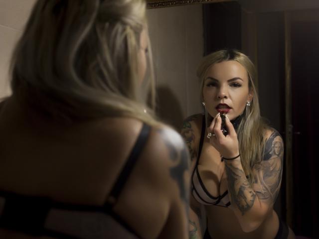 VanessaOdette - Live sex cam - 6122311