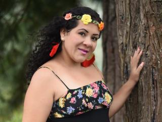LeishaSoftxx - Live chat sexy with a latin Gorgeous lady 