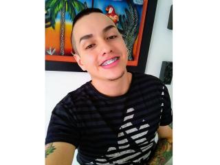 Yeik - Chat live excitant avec ce Gay sur la plateforme Xlove Gay 