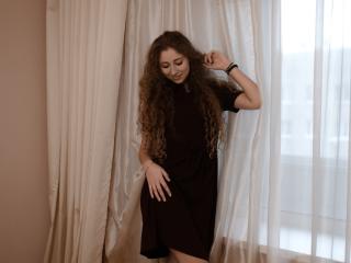 NellaFlower - Video chat sexy with this shaved intimate parts Girl 