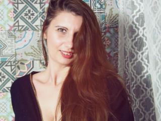 Sylena - Cam hard with a shaved intimate parts Horny lady 