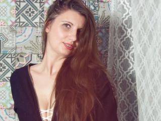 Sylena - Live cam sexy with a shaved sexual organ Lady 