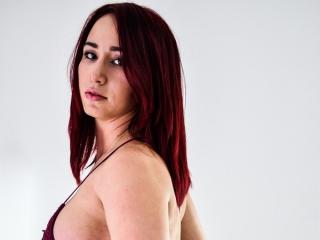 StephyPurple - Live chat x with this shaved vagina Sexy girl 