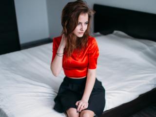 WiriaFlower - Chat live x with this Young lady with average hooters 