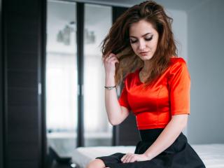 WiriaFlower - online chat x with a White 18+ teen woman 