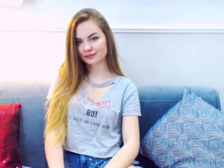 AvaKeen - Webcam live porn avec cette Magnifique jeune maîtresse sexy ayant des seins de rêve  