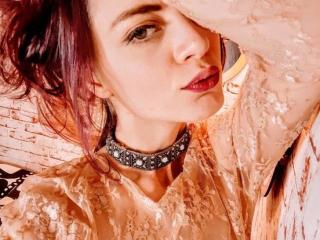 LaurenRay - Webcam live hard with this shaved private part Young lady 