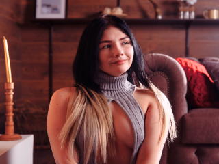 XMaryRosex - chat online x with a White Hot chicks 