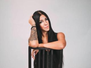 MonikaFly - Chat cam hard with this black hair Young lady 
