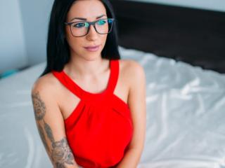 MonikaFly - Webcam exciting with a shaved vagina 18+ teen woman 