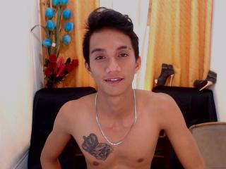 AsiannBoyHot - Webcam live hot with a oriental Homosexuals 