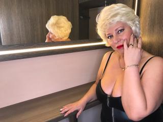 LydiaColes - Show live hot with a big bosoms Attractive woman 