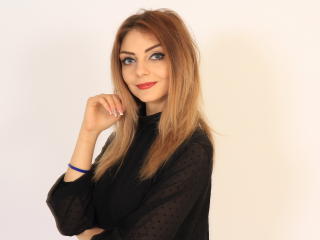 VivienneBlondy - chat online x with this White Hot chicks 