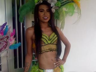 DayanaFoxyTS - Live cam xXx with a latin american Ladyboy 