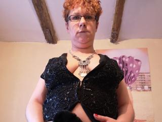 MademoiselleJessie - Live cam x with a ginger Attractive woman 
