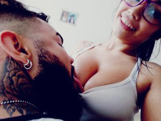 LaraAndJames - Live sex cam - 6193686