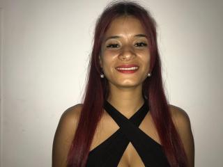 RedMoonX - Chat live x with this shaved private part Attractive woman 