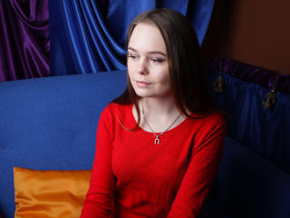 AlisaModest - online chat porn with this russet hair Young and sexy lady 