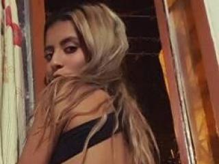 VanesaHotX - Webcam live x with this latin Sexy girl 